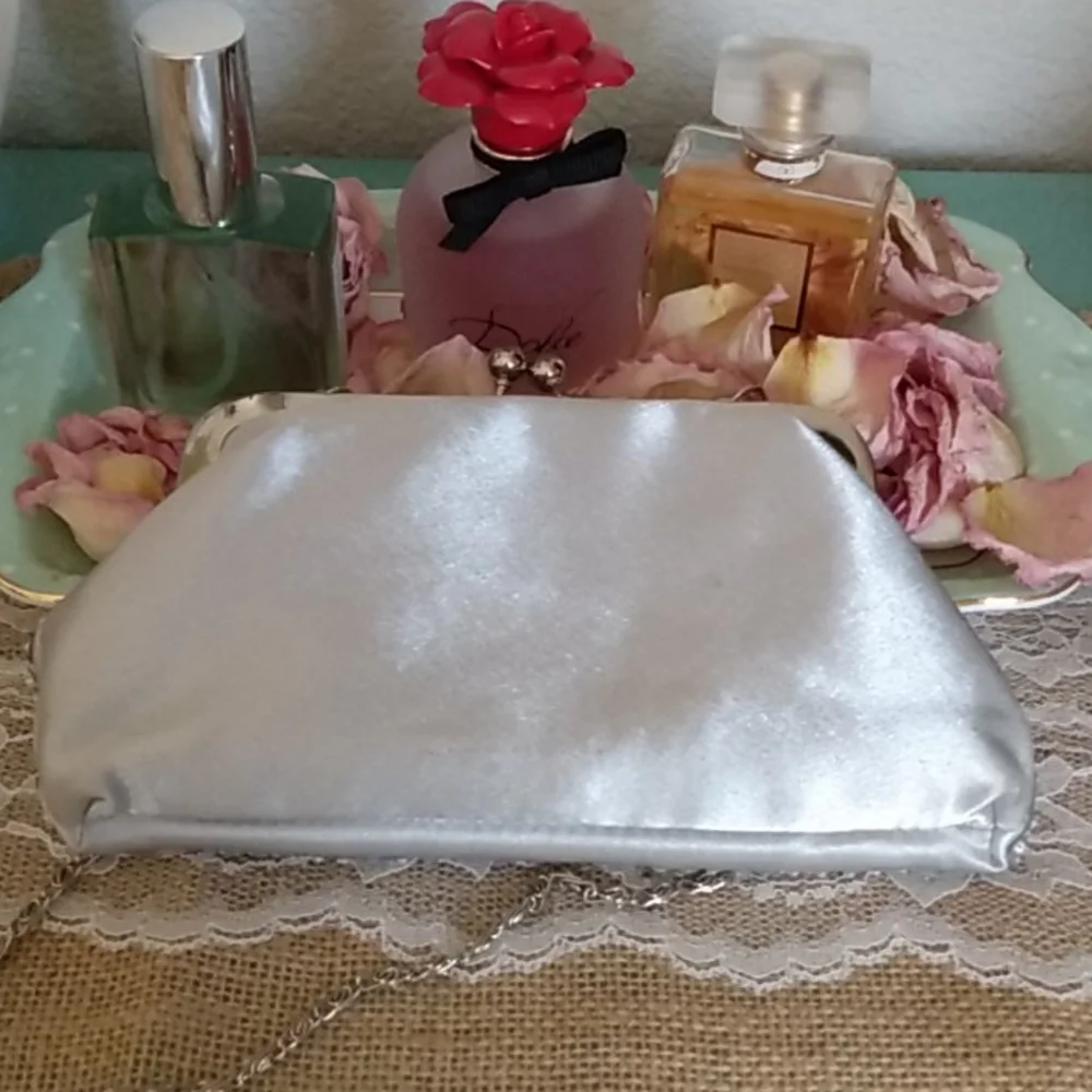 🌺3/$25🌺Vintage sequins clutch